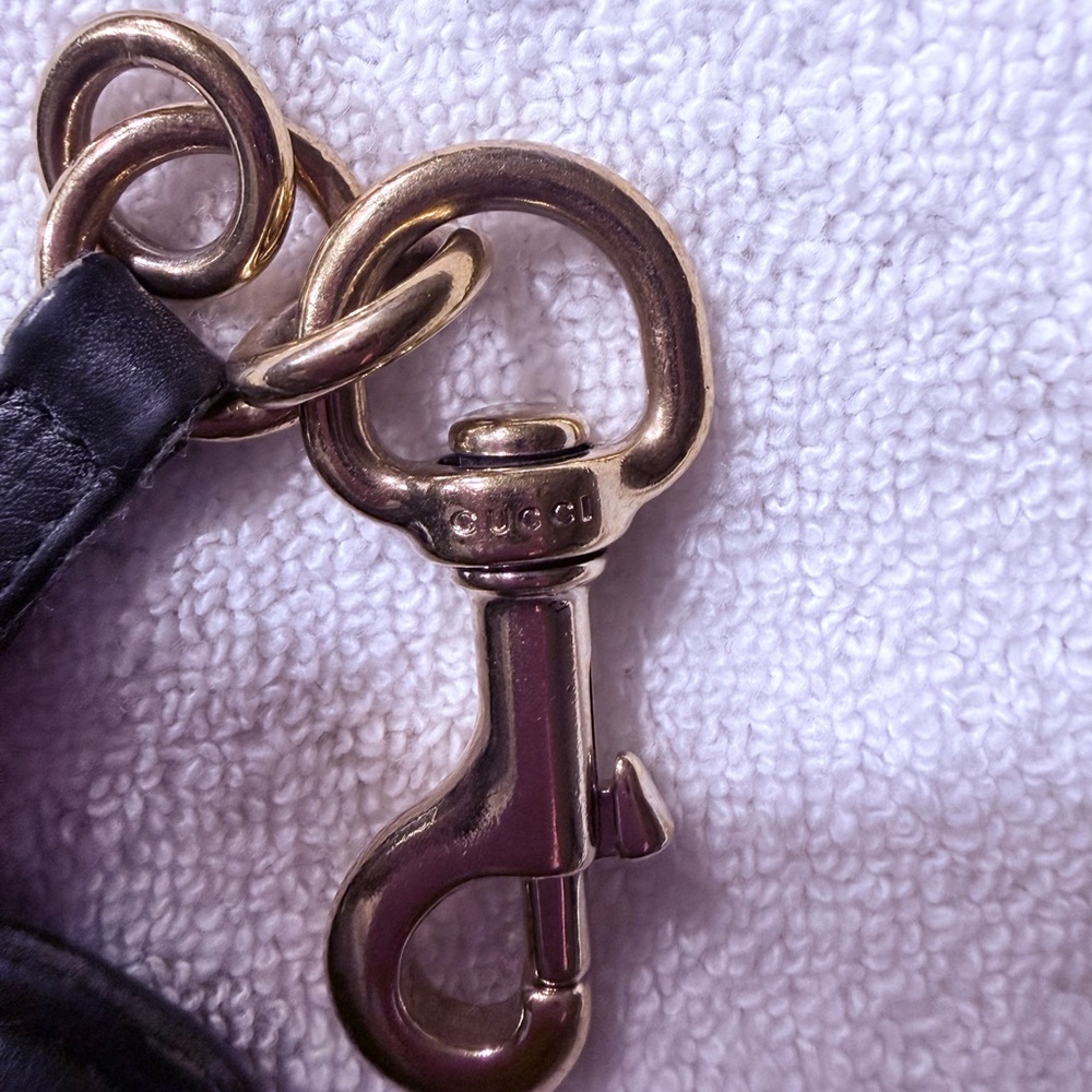 Gucci Black Leather Double G Round Keychain with Gold Hardware - Picture 5 of 6